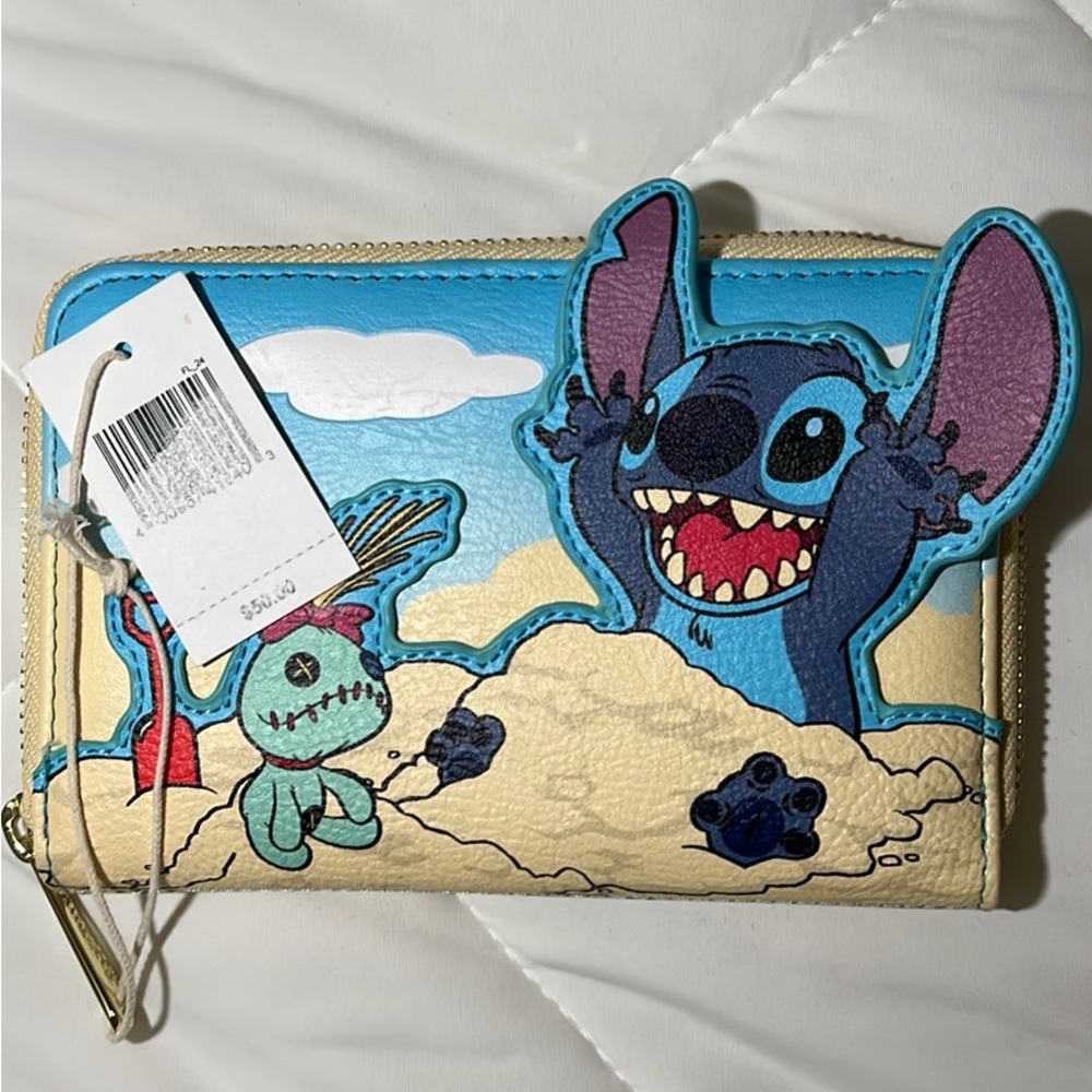 Disney Blue and Cream Lilo & Stitch Wallet